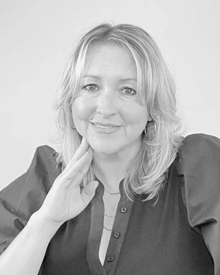 Interpersonal/Relationship Therapist & RMN - Nottingham - Emma